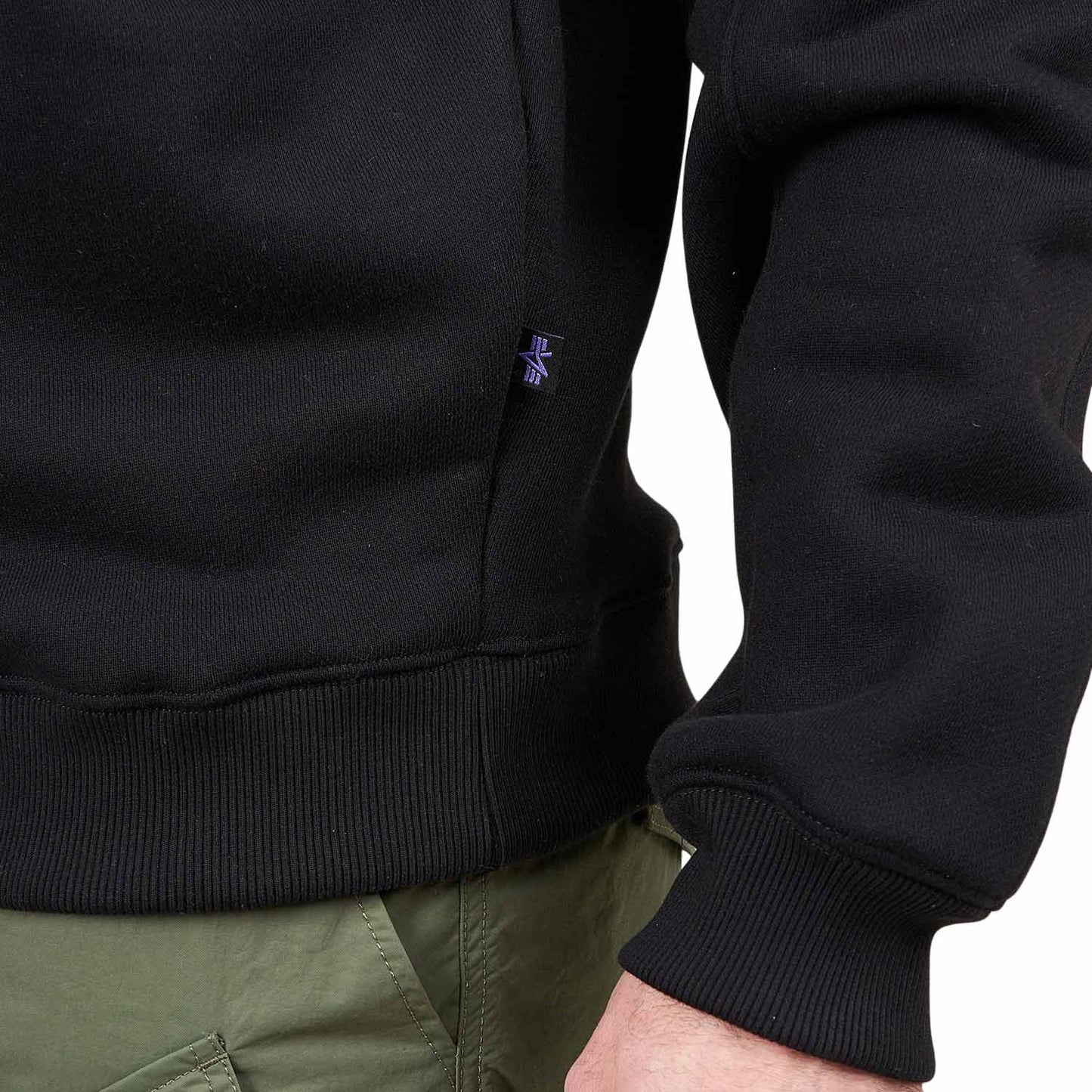 Alpha Industries Crewneck UV (Schwarz) - Allike Store