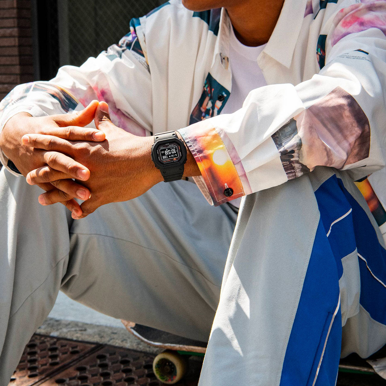 Casio G-Shock DW-H5600-1ER (Schwarz) - Allike Store