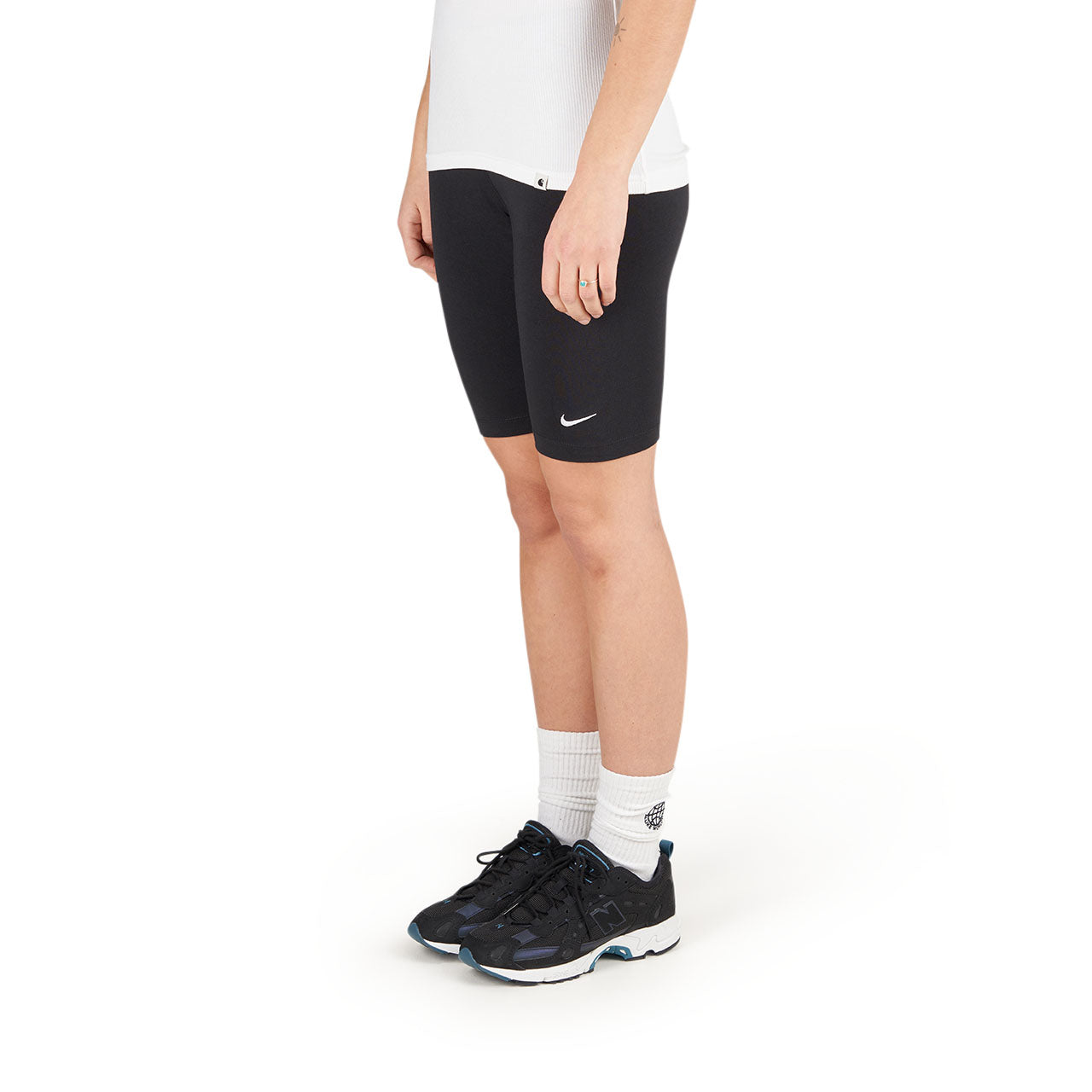 Nike Sportswear Essential Bike Shorts (Schwarz)  - Allike Store