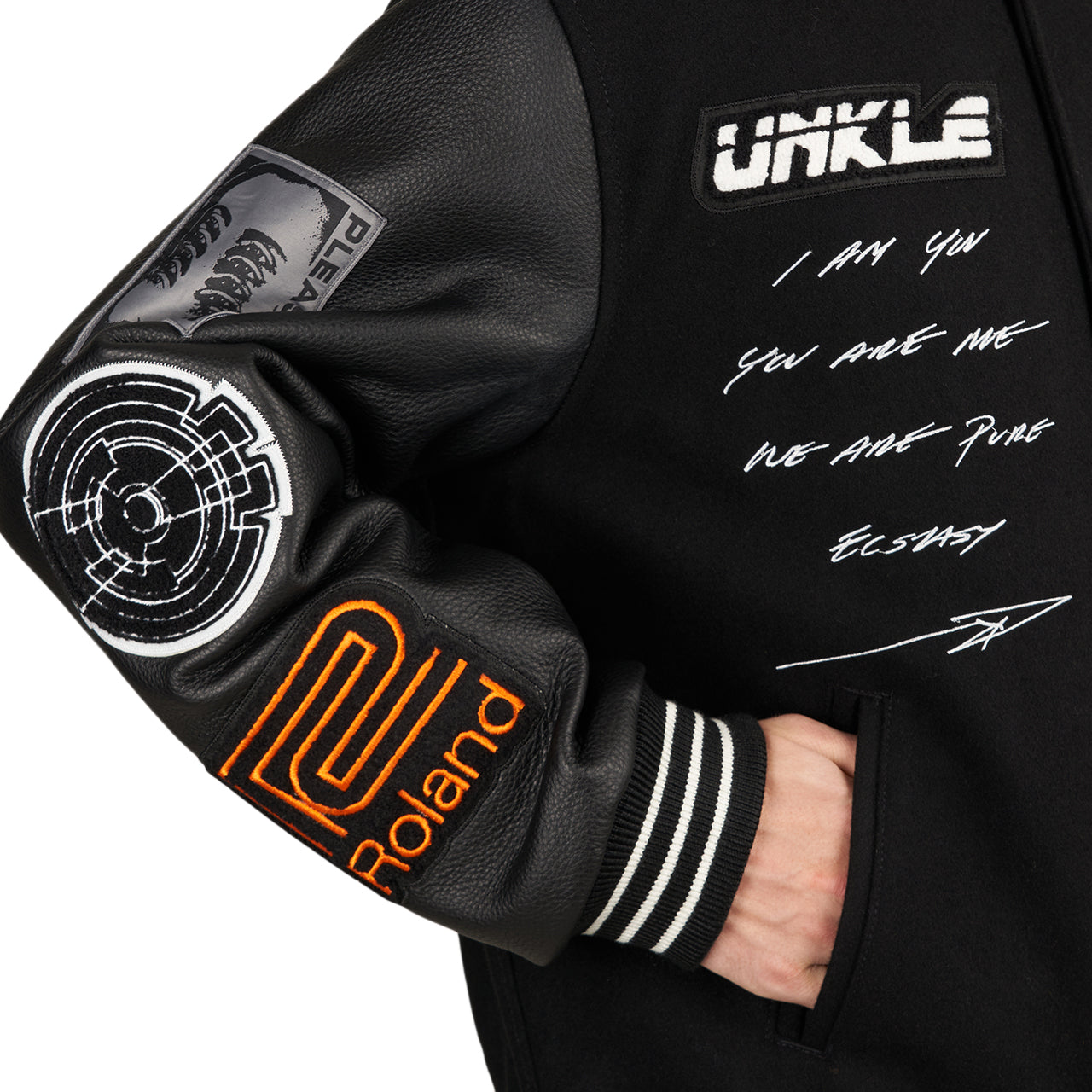 Pleasures x Unkle Mowax Varsity (Schwarz / Weiß) - Allike Store