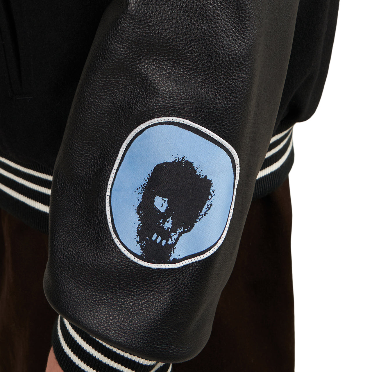 Pleasures x Unkle Mowax Varsity (Schwarz / Weiß) - Allike Store