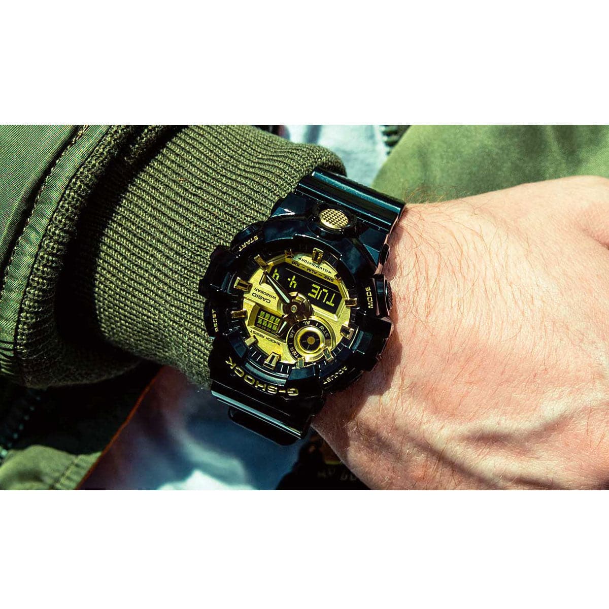 Casio G-Shock GA-710GB-1AER (Schwarz / Gold) - Allike Store