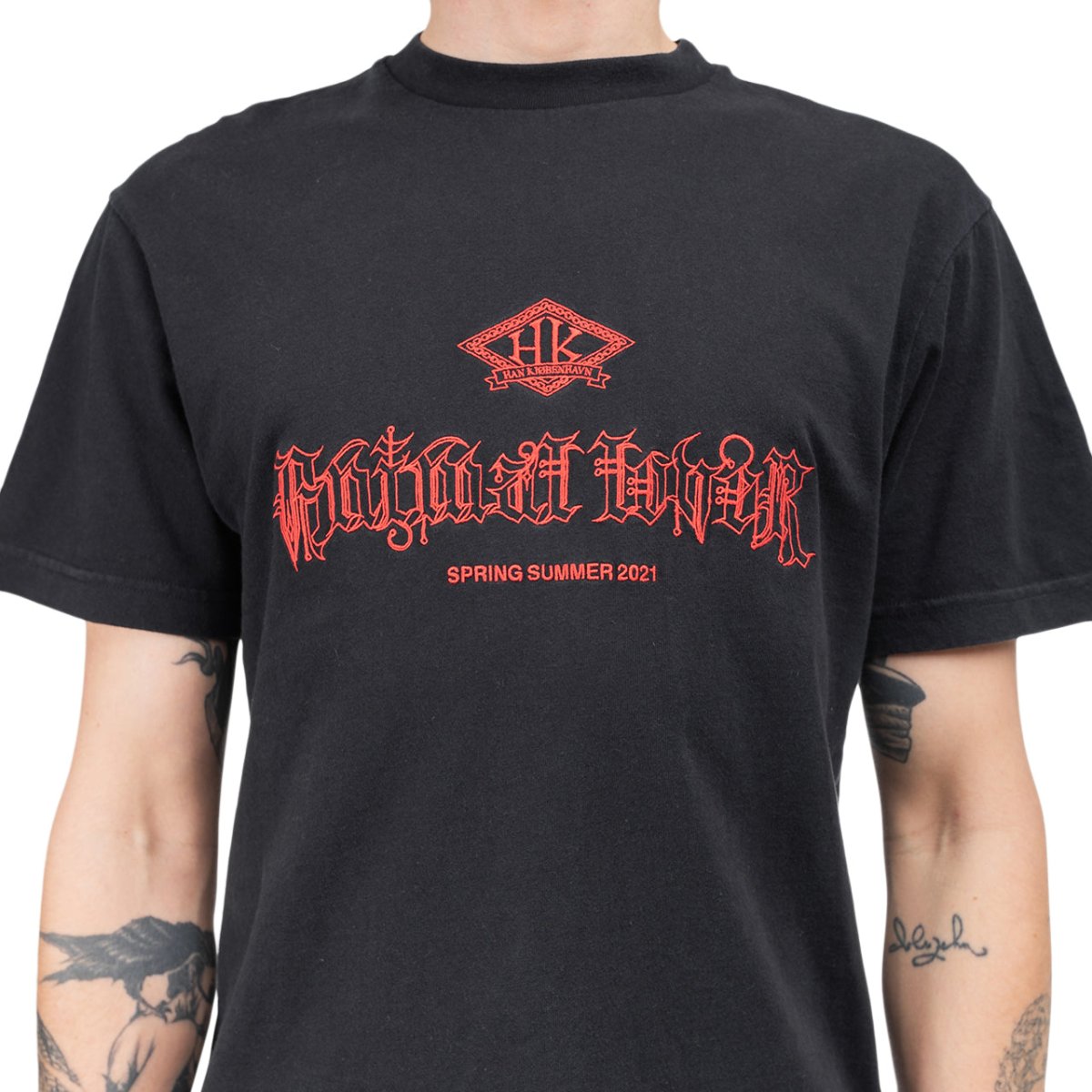 Han Kjobenhavn Artwork Tee (Schwarz) - Allike Store