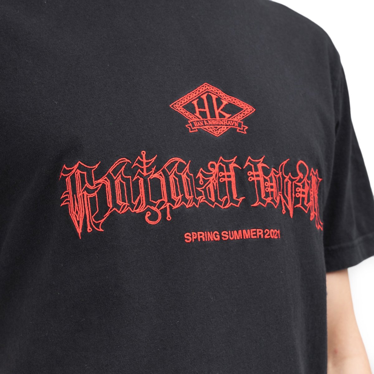 Han Kjobenhavn Artwork Tee (Schwarz) - Allike Store