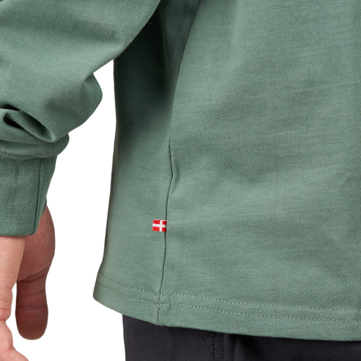 Han Kjobenhavn Casual Tee Long Sleeve (Grün) - Allike Store