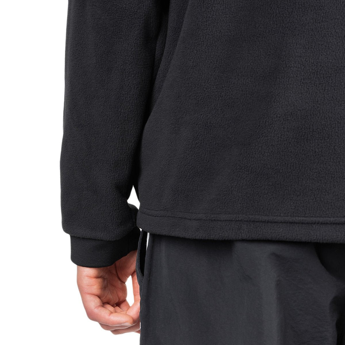 New Balance All Terrain Pocket Crewneck (Schwarz) - Allike Store