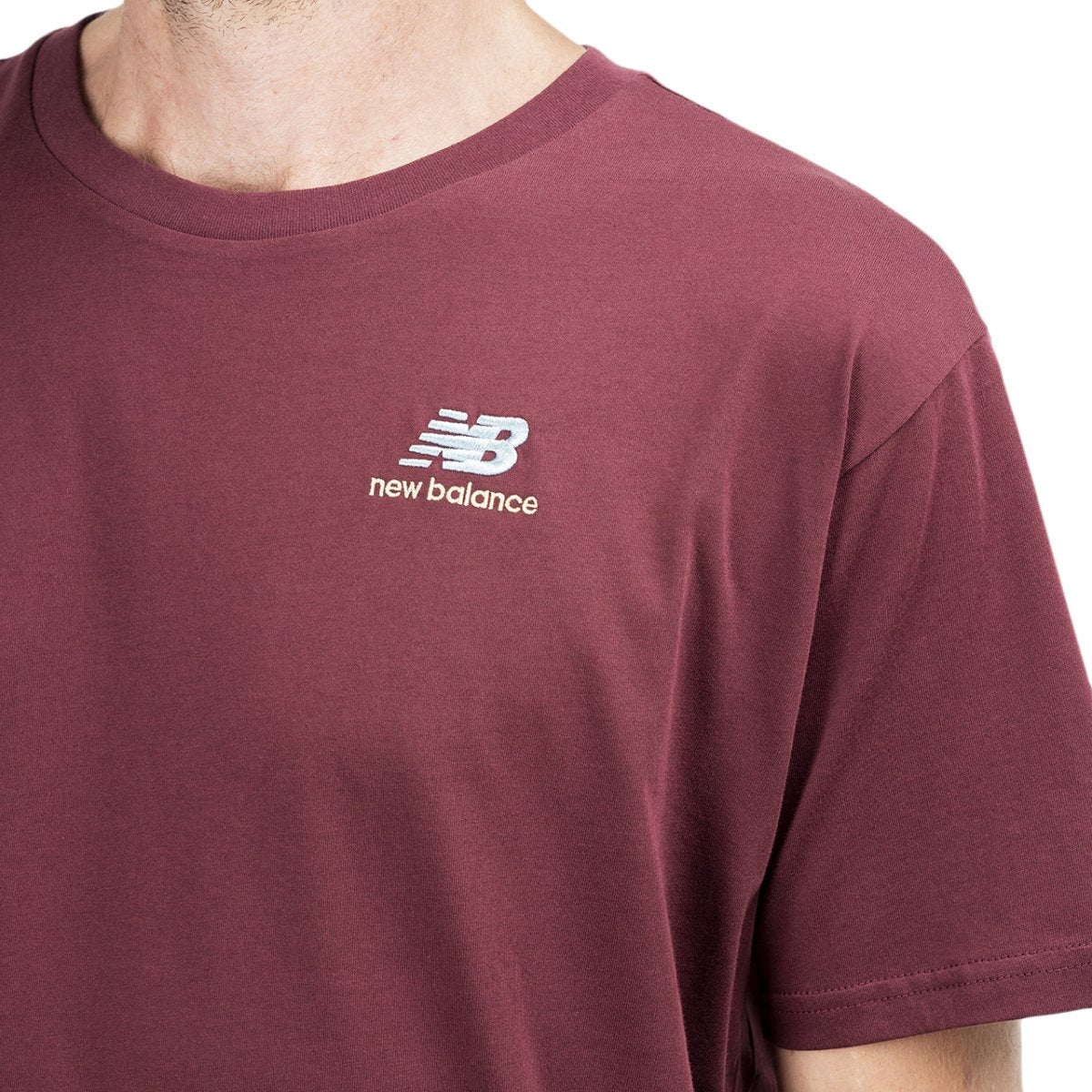 New Balance Essentials Embroidered T-Shirt (Rot)  - Allike Store