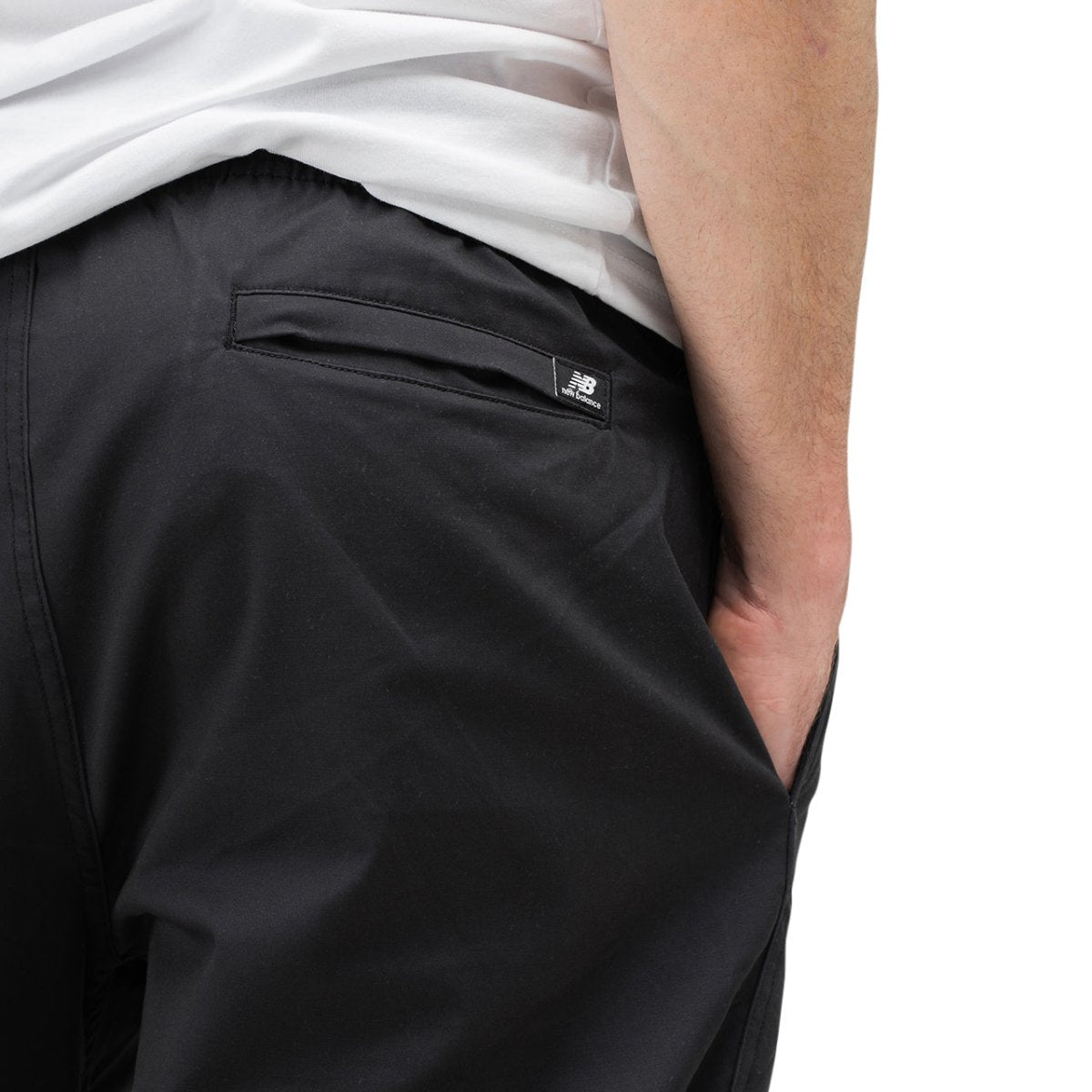 New Balance MP01504 BK Athletics Woven Pant (Schwarz) - Allike Store