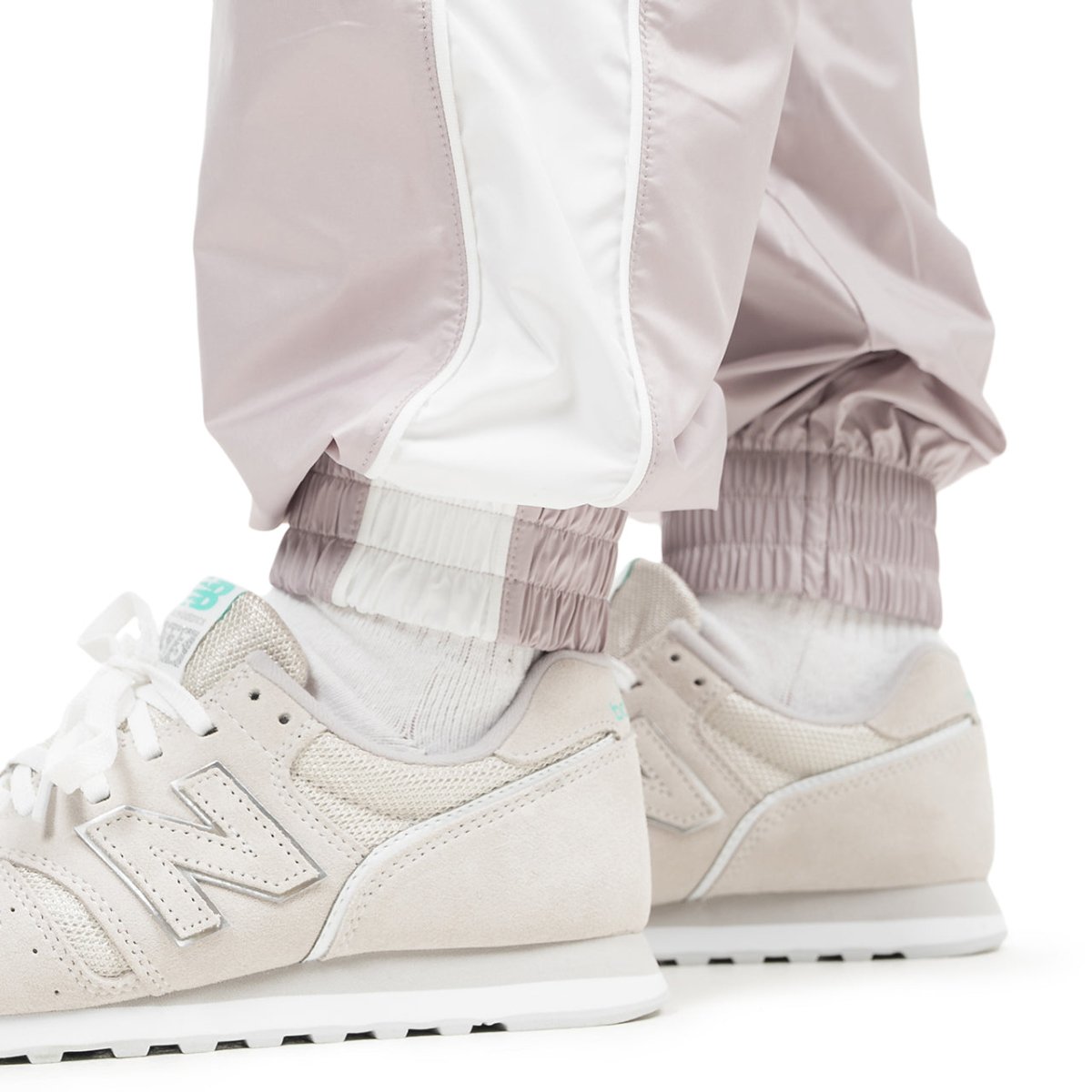 New Balance WMNS Athletics Woven Pants (Hellrosa)  - Allike Store