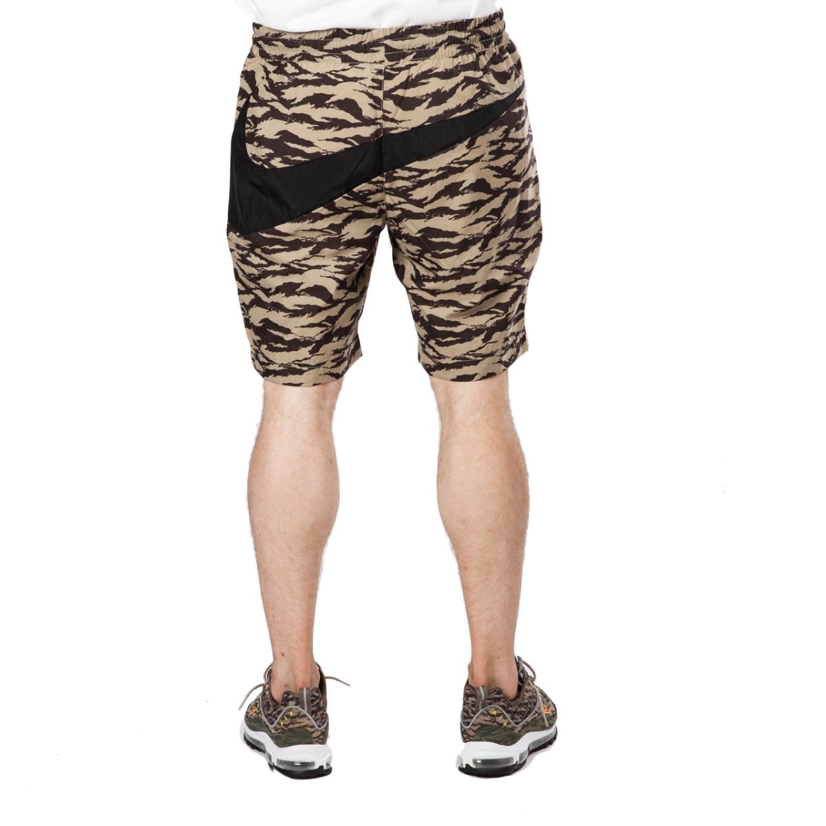 Nike NSW Printed Swoosh Woven Shorts (Khaki / Schwarz) - Allike Store