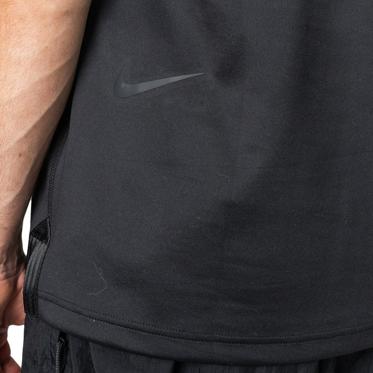 Nike Sportswear Tech Pack Tee (Schwarz) - Allike Store