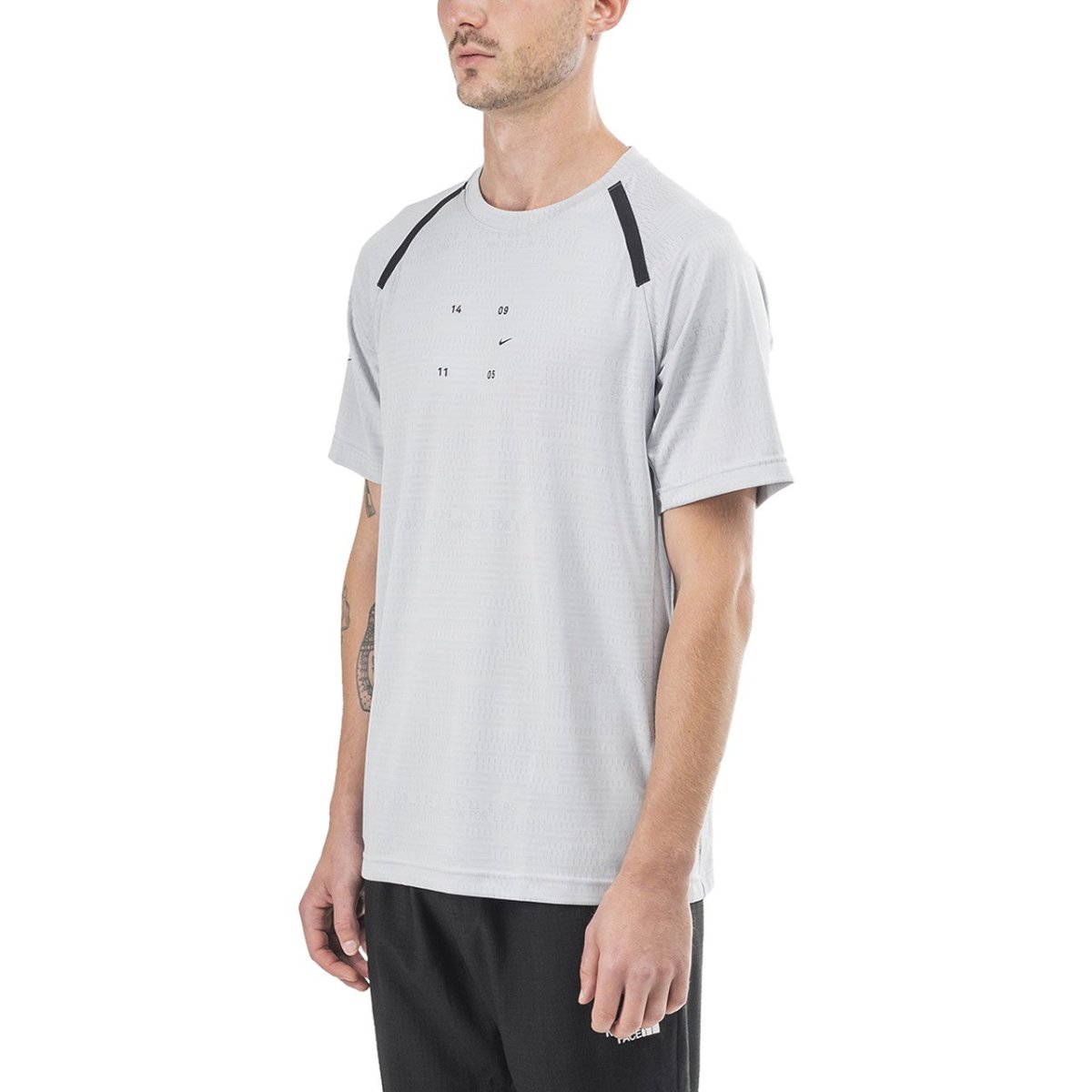 Nike Tech Pack T-Shirt (Grau) - Allike Store