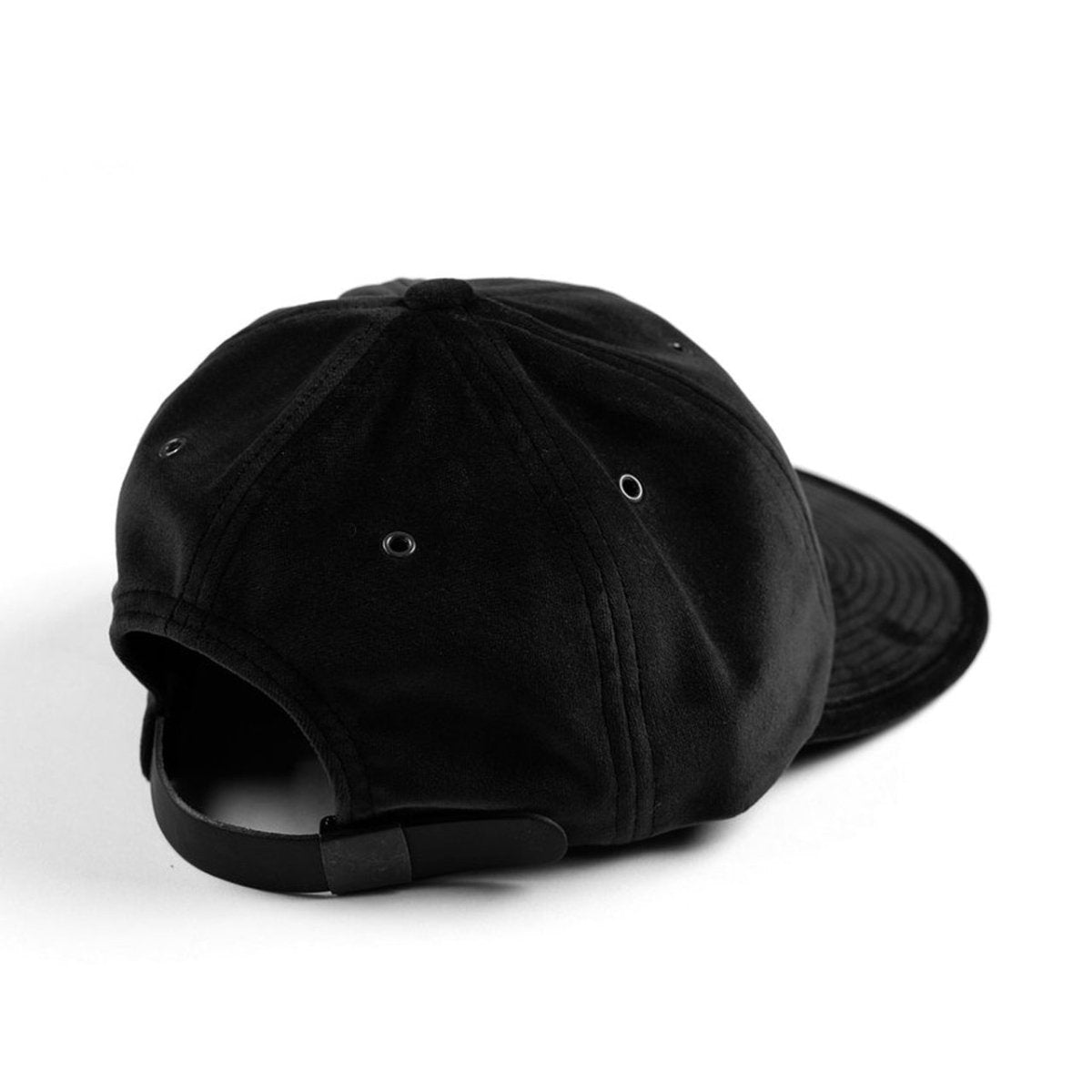 Raised by Wolves Velvet 6 Panel Cap (Schwarz) - Allike Store