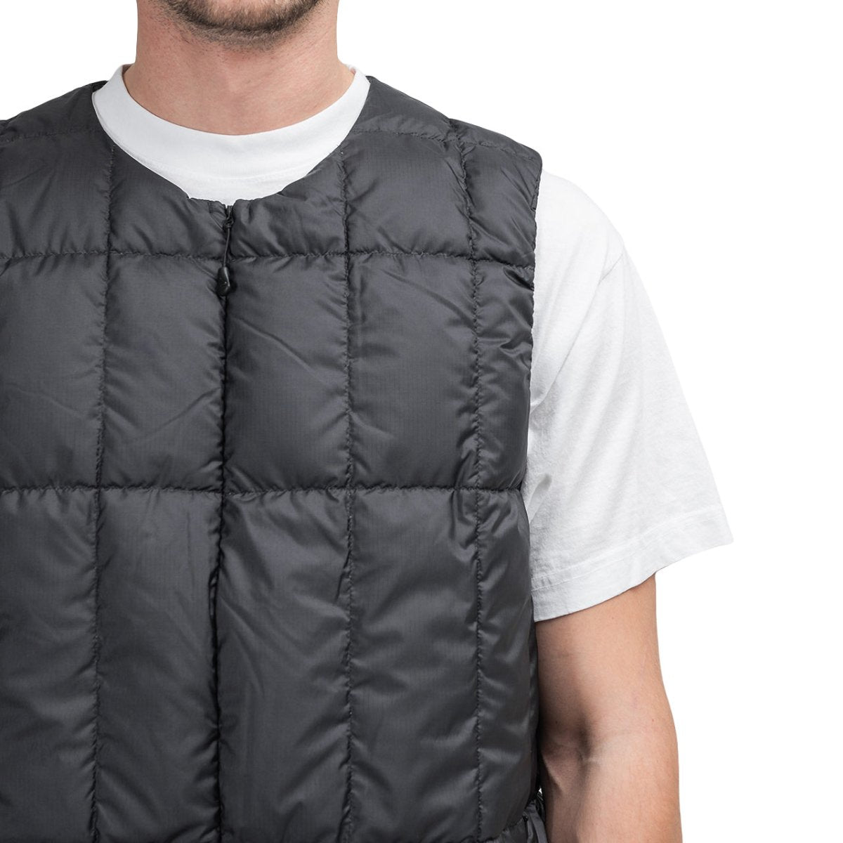 Snow Peak Recycled Middle Down Vest (Schwarz) - Allike Store