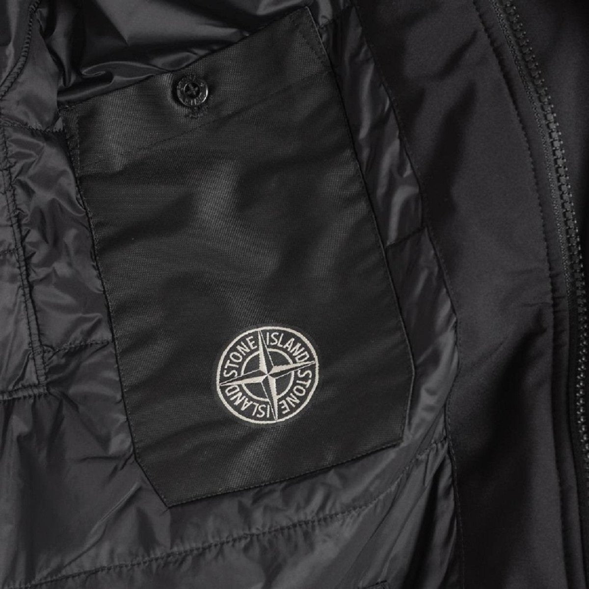 Stone Island Soft Shell-R Primaloft Jacket (Schwarz) - Allike Store