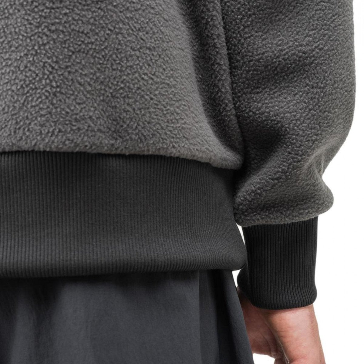 The North Face Fleeski Crewneck (Dunkelgrau / Schwarz) - Allike Store