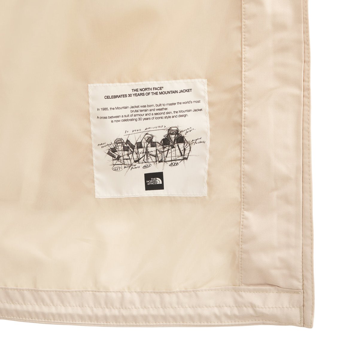The North Face New Mountain Q Jacket (Schwarz / Beige)  - Allike Store