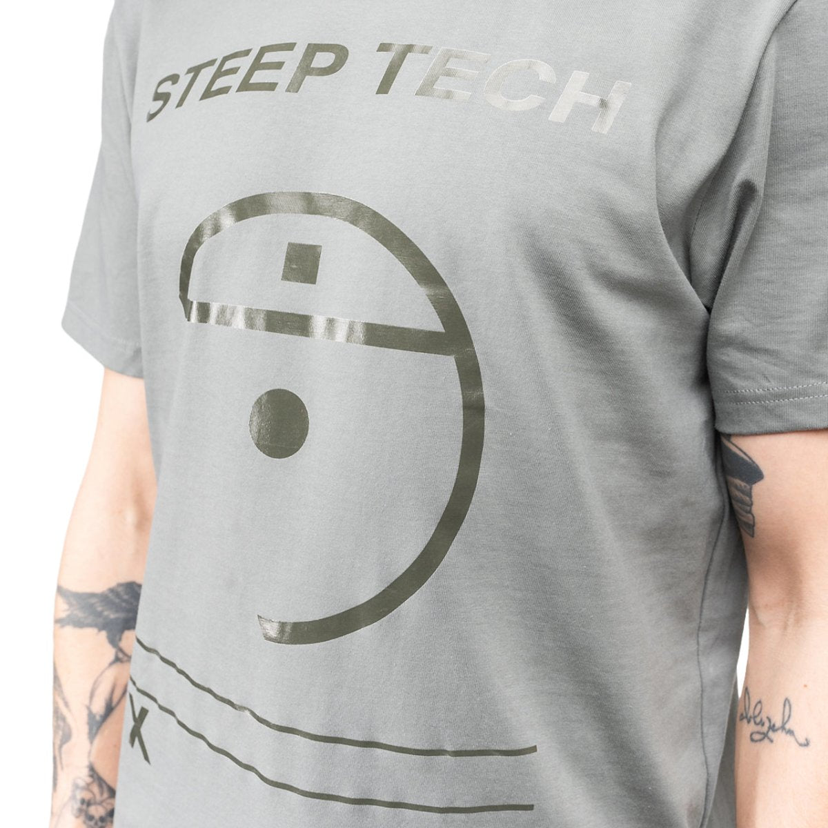 The North Face Steep Tech Light T-Shirt (Grau / Grün) - Allike Store