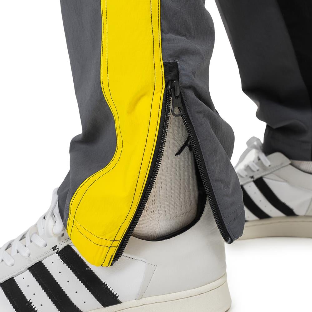 The North Face Steep Tech Pant (Dunkelgrau / Gelb) - Allike Store