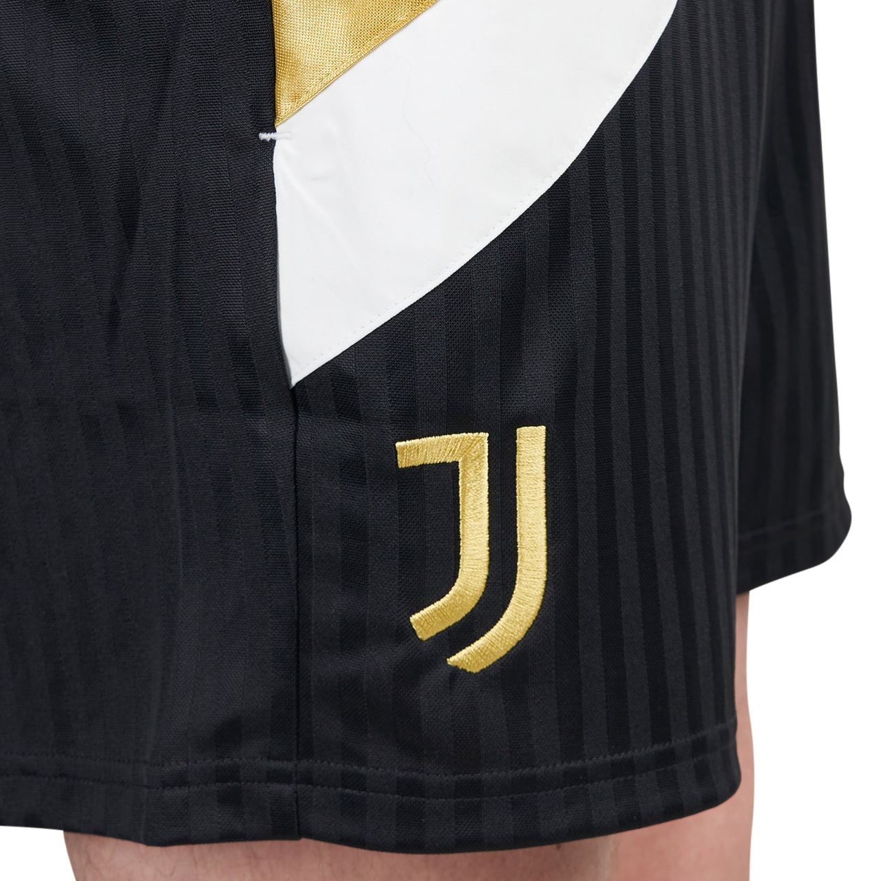 adidas Juventus Icon Shorts (Schwarz / Weiß / Gold)  - Cheap Sneakersbe Jordan Outlet