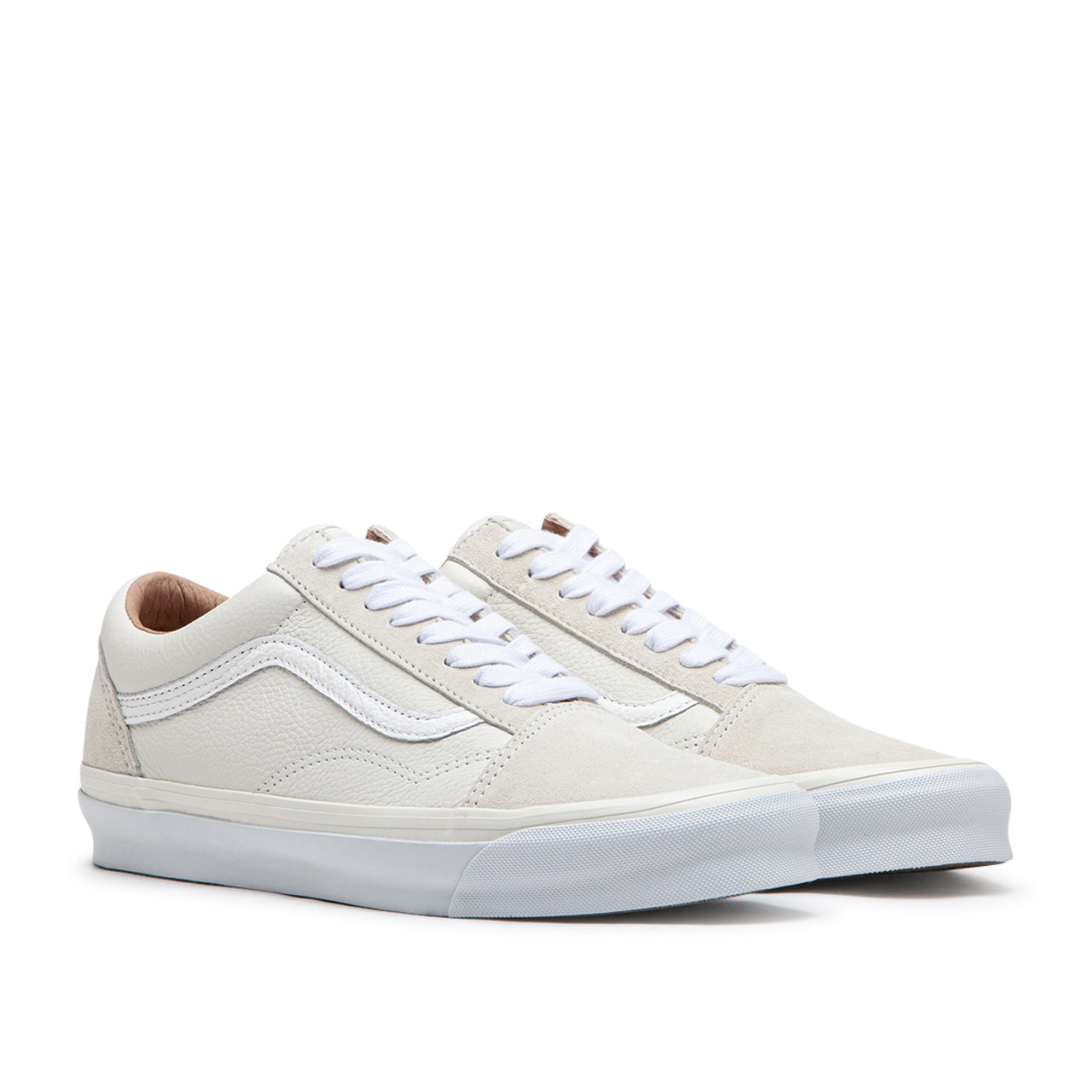 Cream clearance suede vans