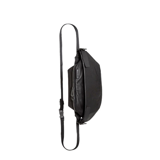 côte&ciel Isarau Small Alias Sling Bag (Schwarz)  - Allike Store