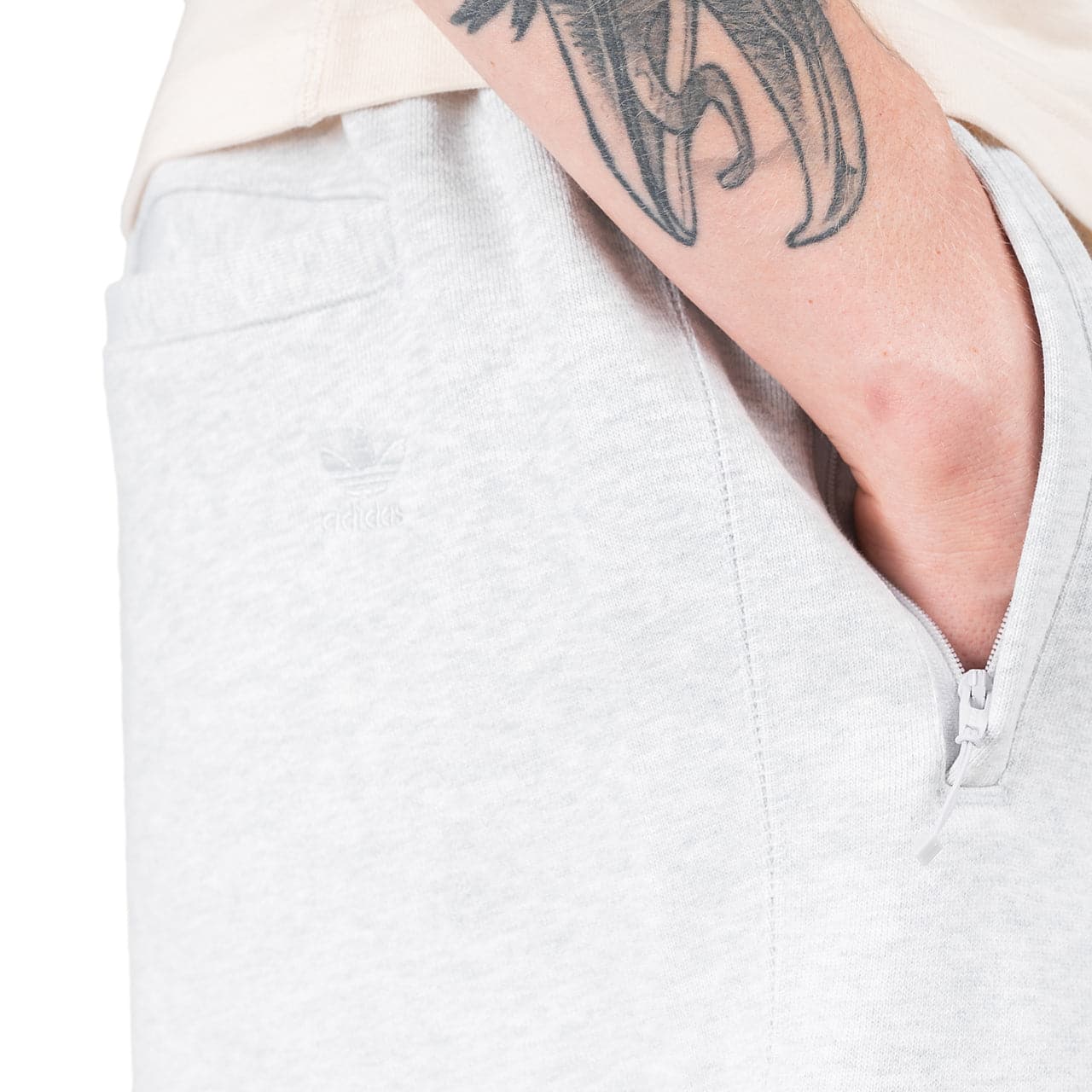 adidas x Pharrell Williams Basics Shorts (Hellgrau)  - Allike Store