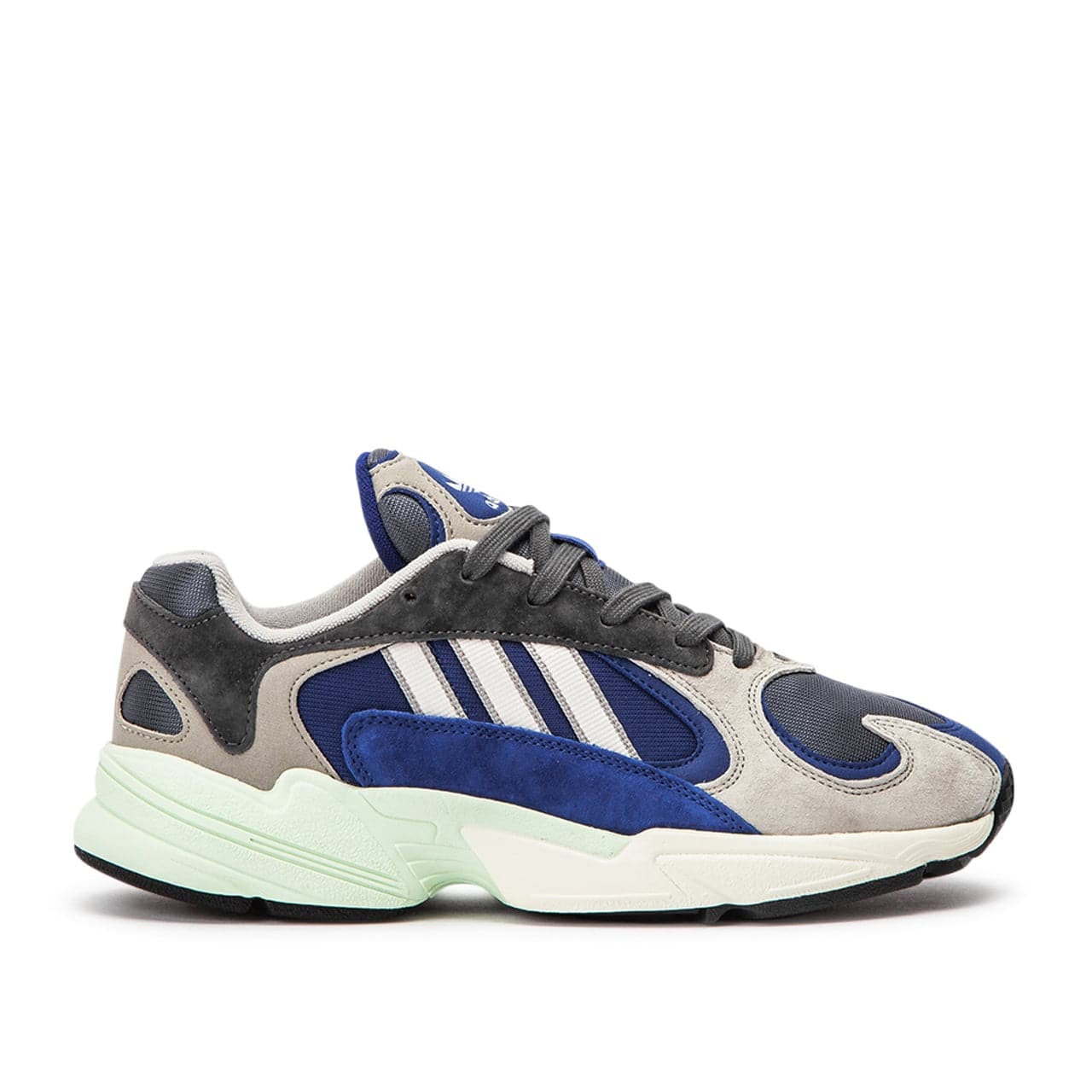 Aq0902 adidas store