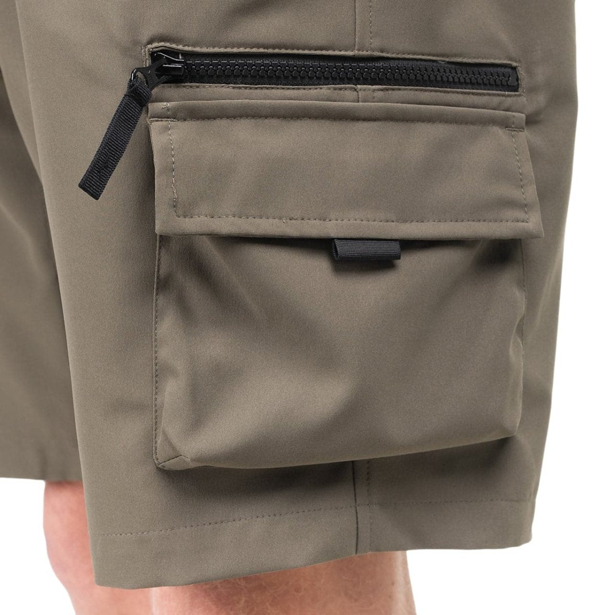 Carhartt WIP Elmwood Short (Dunkelolive)  - Allike Store