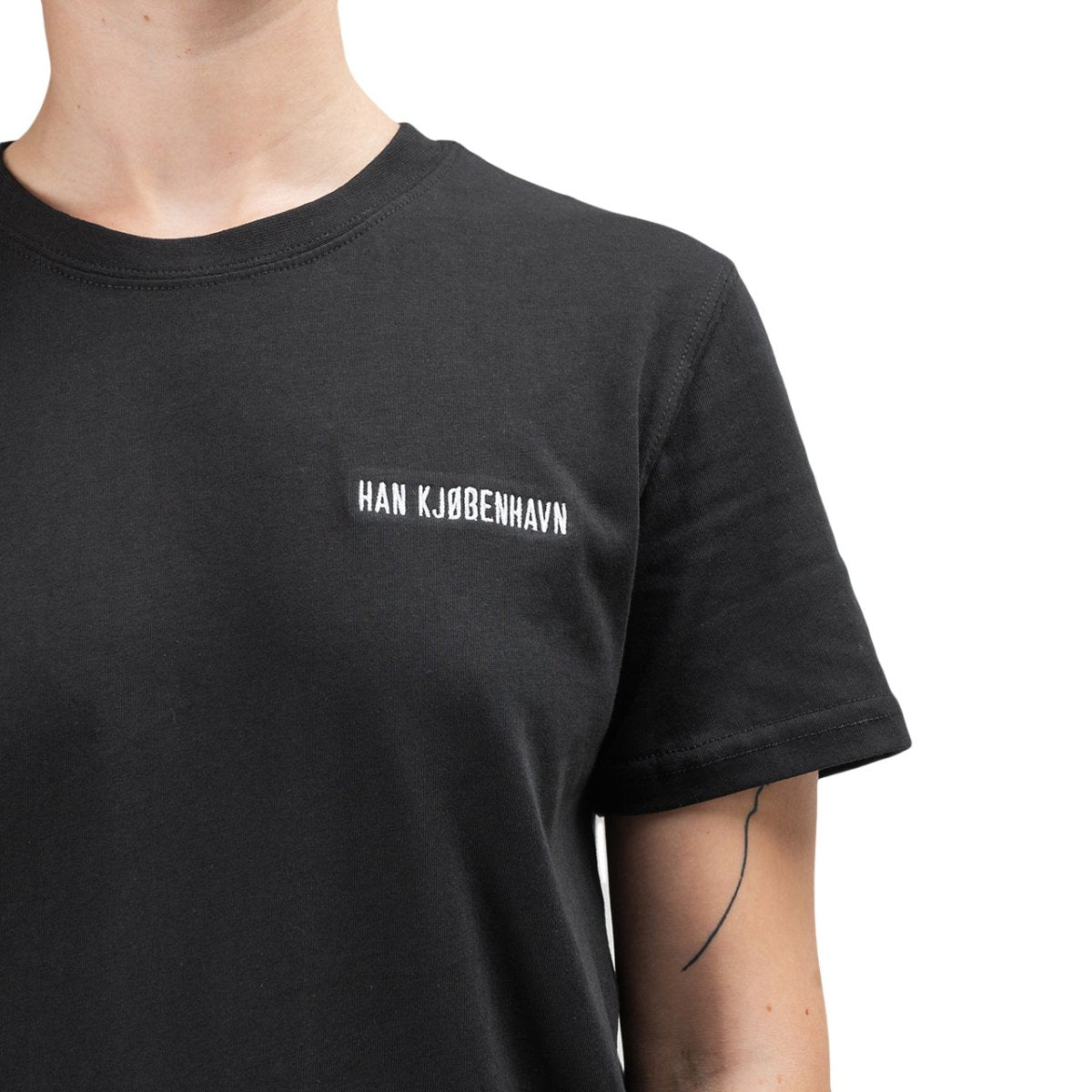 Han Kjobenhavn Casual Tee (Schwarz)  - Allike Store