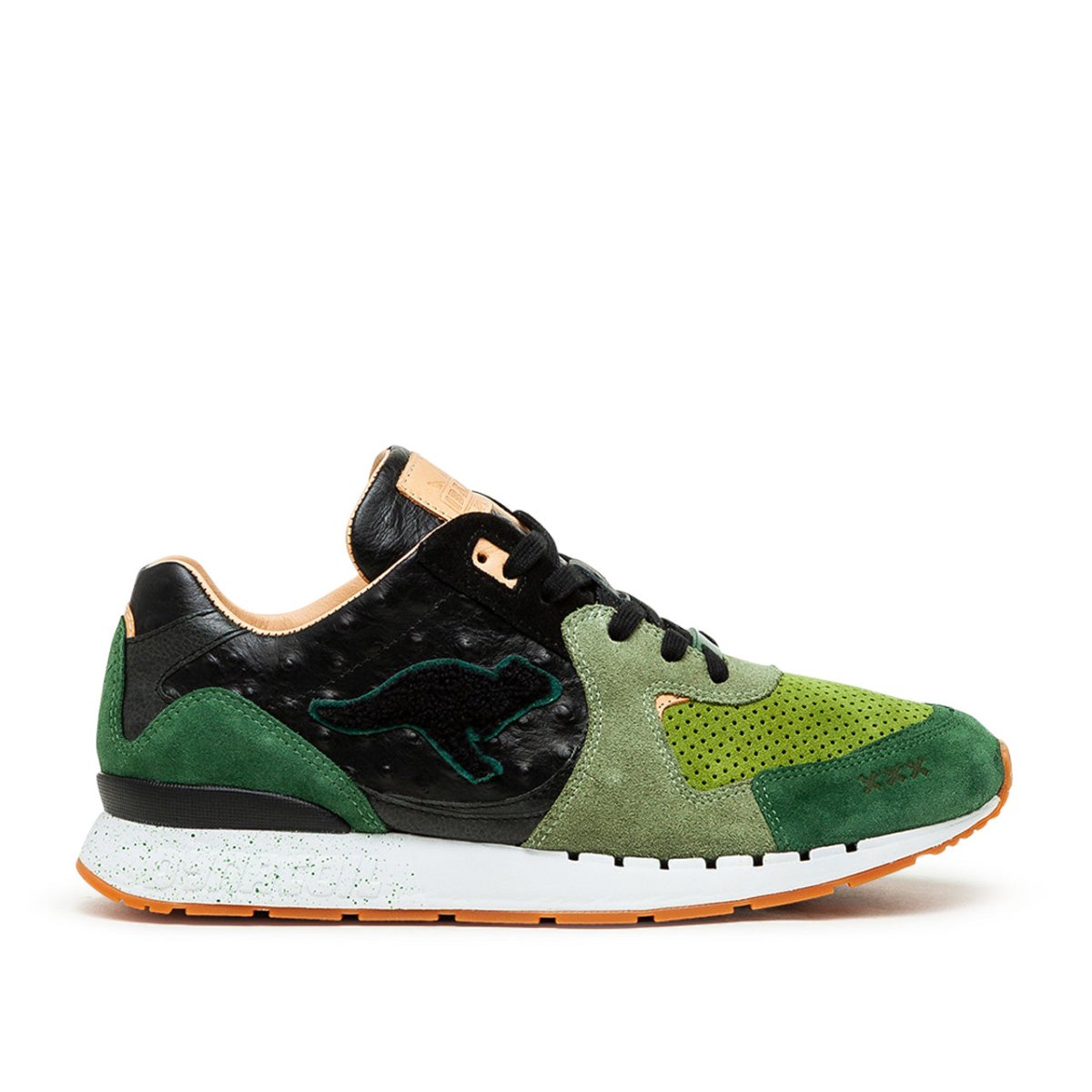 KangaROOS x SneakerBAAS Coil-R2 'Sin City II' Made in Germany (Schwarz / Grün)  - Allike Store