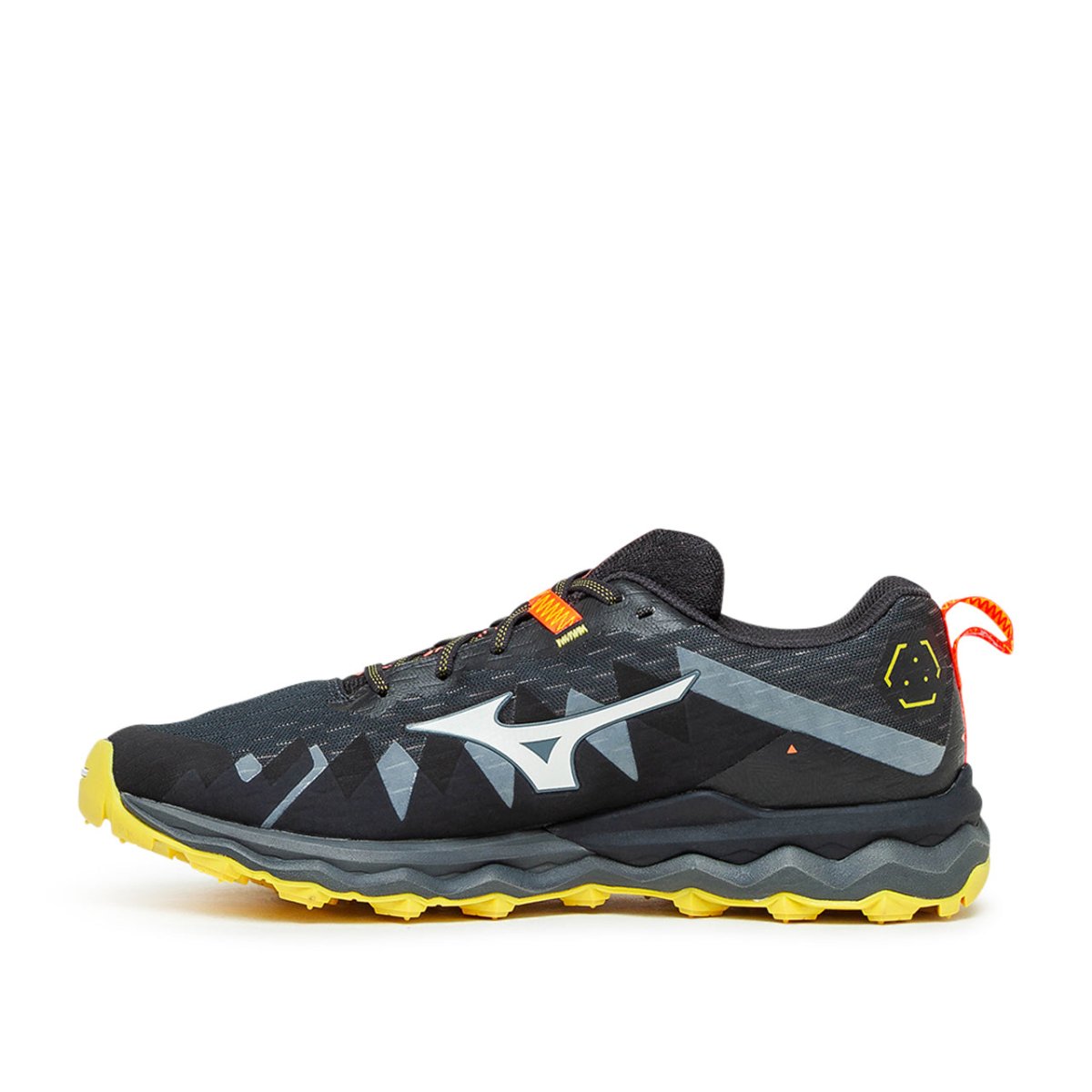 Intersport mizuno hotsell