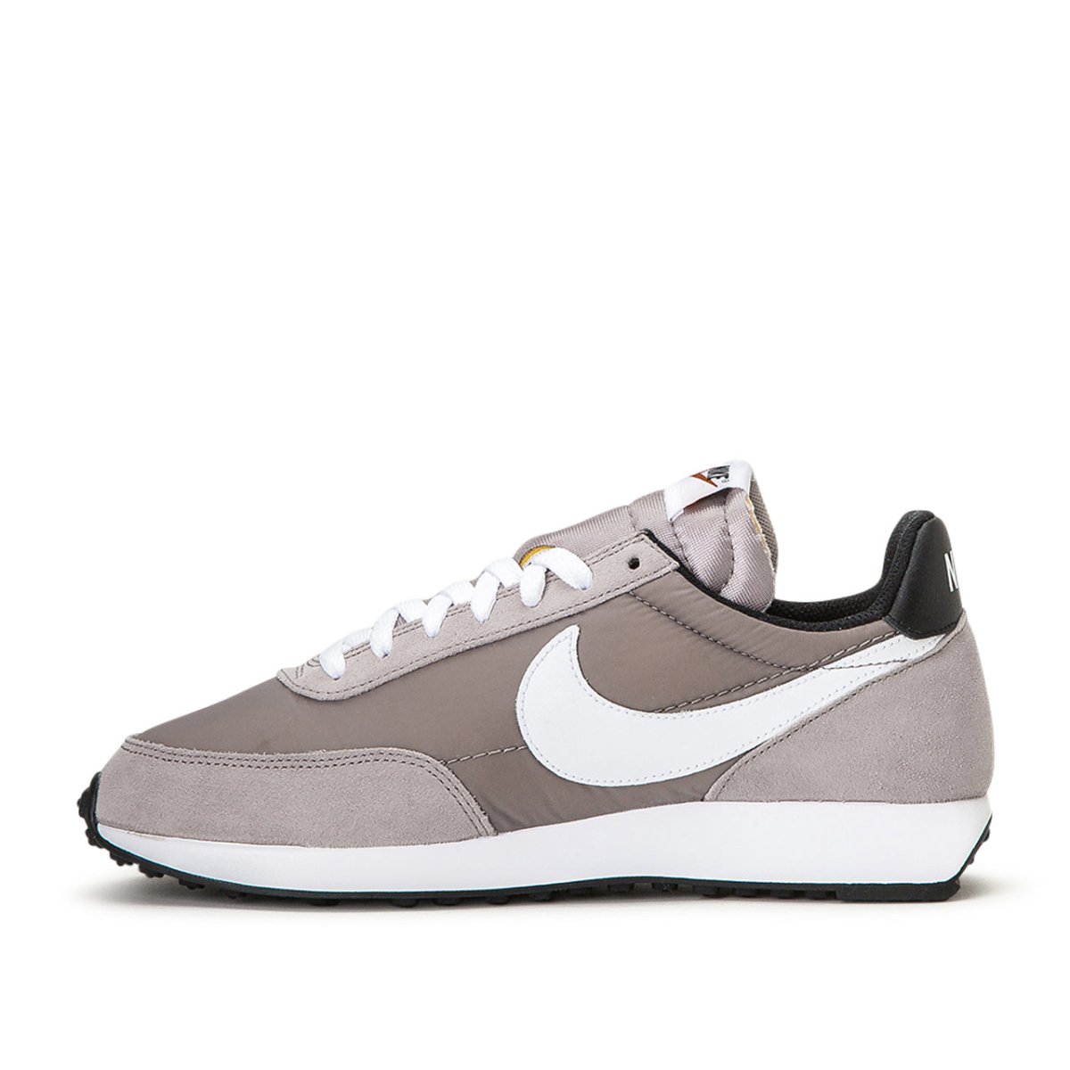 Nike tailwind 2025 79 beige