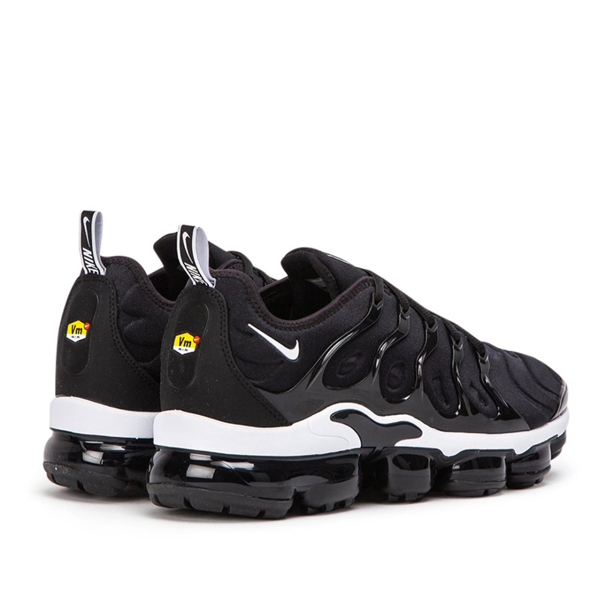 Vapormax plus tn black and white Outlet
