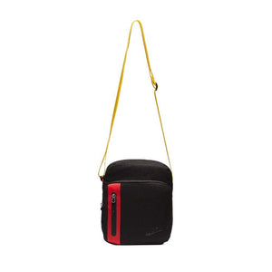Nike Core Small Items 3.0 Shoulder Bag (Schwarz / Rot)  - Allike Store