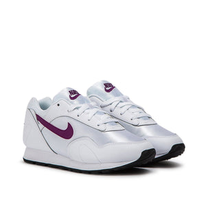 Nike WMNS Outburst (Weiß / Traube)  - Allike Store