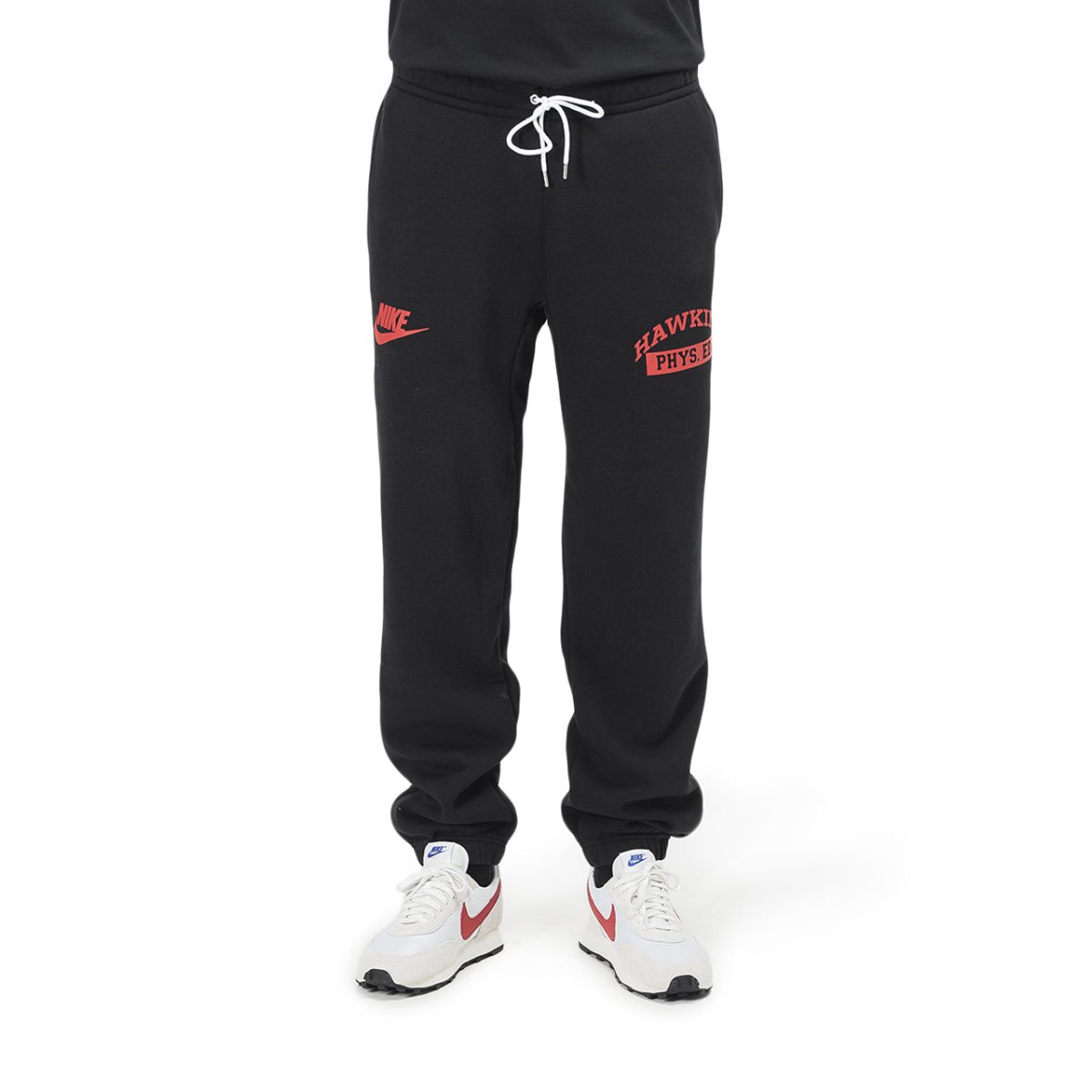 Nike x Stranger Things Club Pant CF (Schwarz / Rot)  - Allike Store