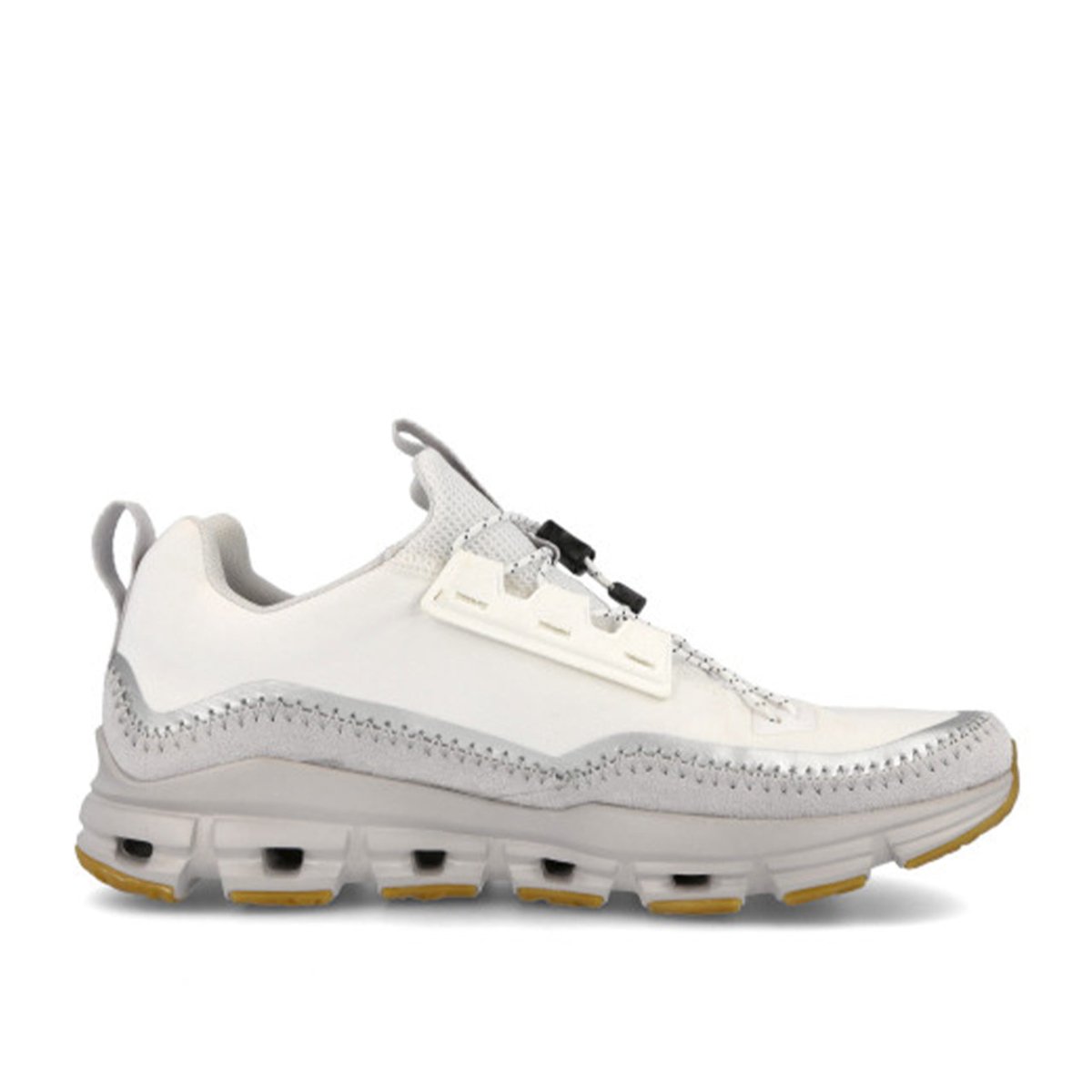 完璧すぎて可愛げがない On Running Cloudaway Kanazawa (White)-49.99098 – Allike Store スキー