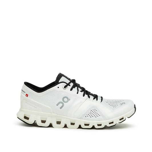 On Running WMNS Cloud X (Weiß / Schwarz)  - Allike Store