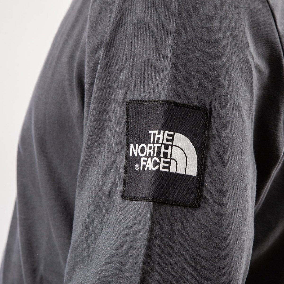 The North Face M LS Fine 2 Tee (Grau)  - Allike Store