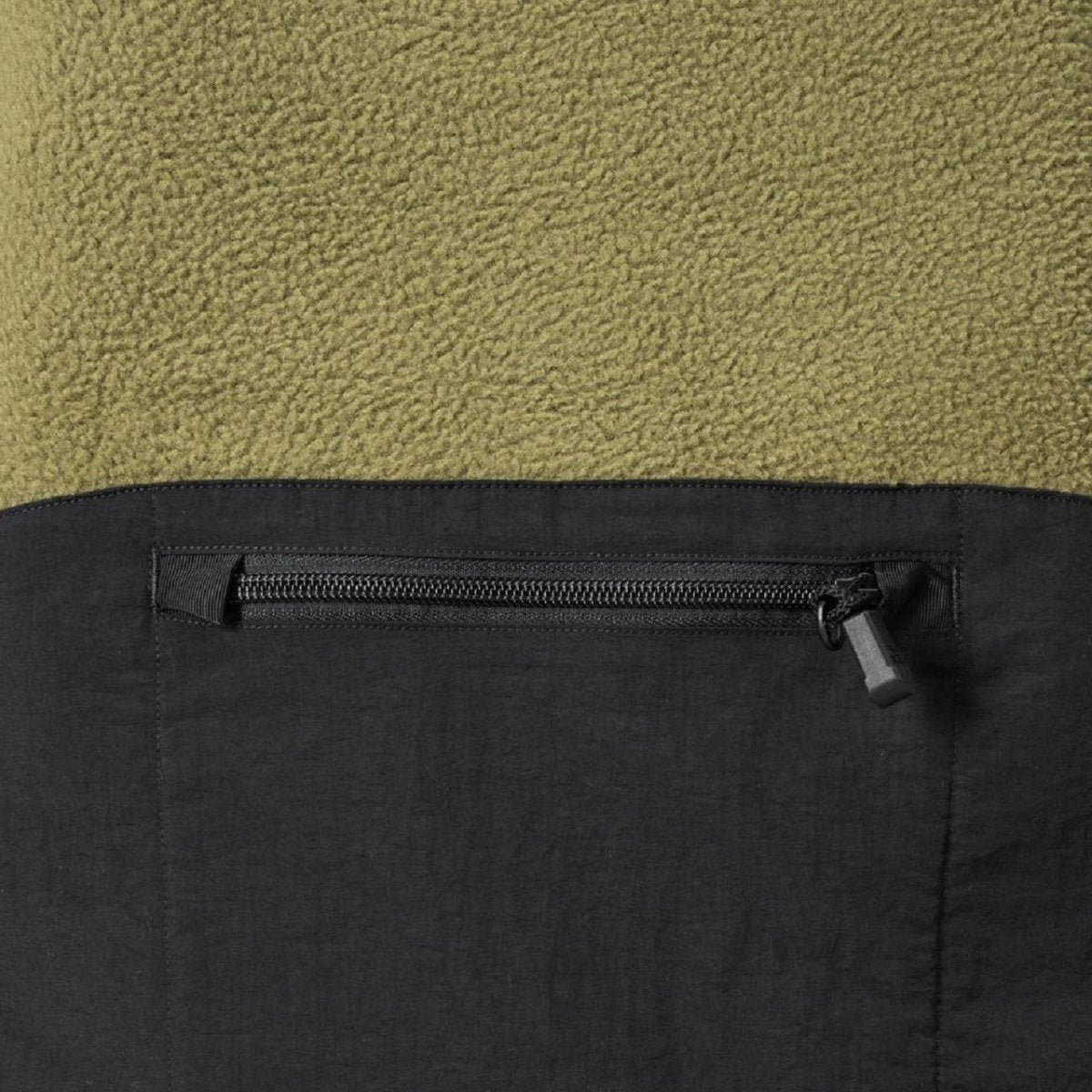 The North Face WMNS Steep Tech Fleece Pullover (Khaki / Schwarz)  - Allike Store