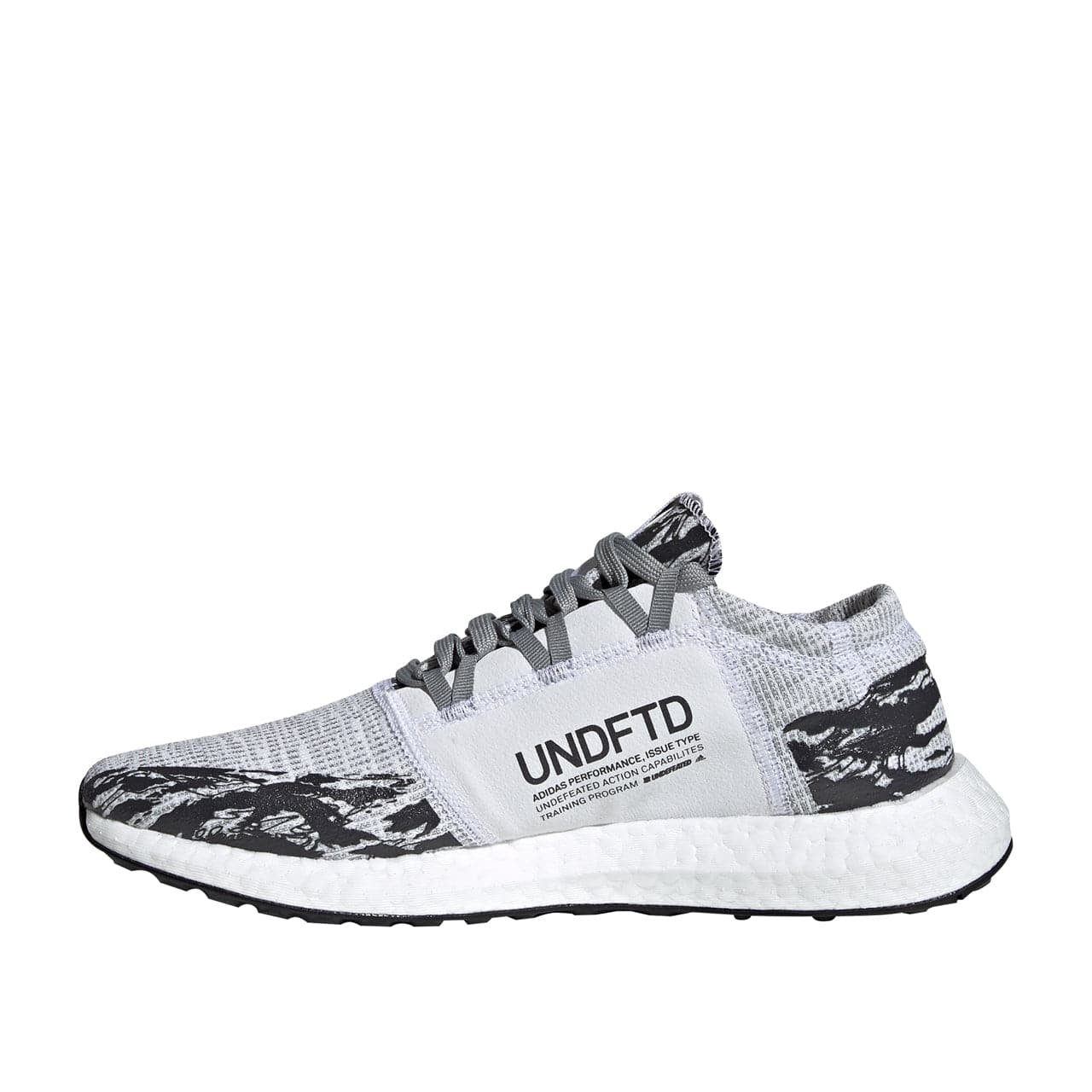 adidas x UNDFTD PureBOOST GO Grau