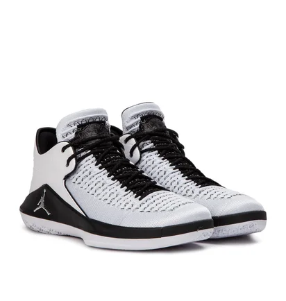 Air Jordan XXXII Low Wing It (Weiß / Silber)
