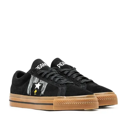 Converse x Peanuts One Star (Schwarz / Gum)