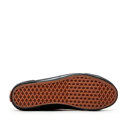 Vans Vault x Julian Klincewicz OG Style 31 LX (Braun)