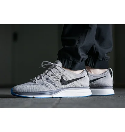 Nike Flyknit Trainer (Grau)