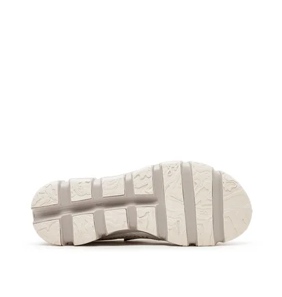 On WMNS Cloudaway (Beige)