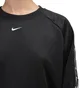 Nike WMNS Logo Crewneck (Schwarz / Weiß)