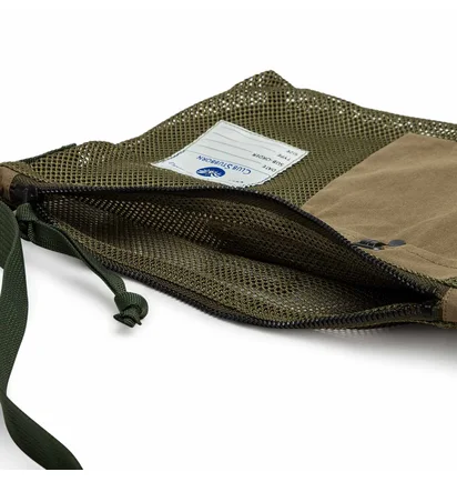 Club Stubborn Combat Shoulder Bag (Oliv)