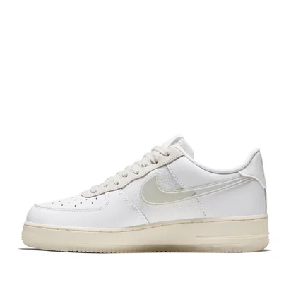 Nike Air Force 1 '07 LV8 (Weiss / Beige)